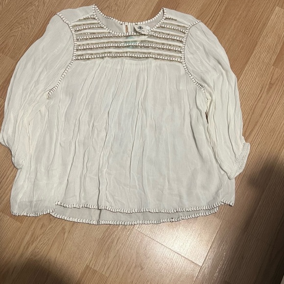 spade & hart Tops - Cream Pleated 3/4 Sleeve Blouse with Bib Collar